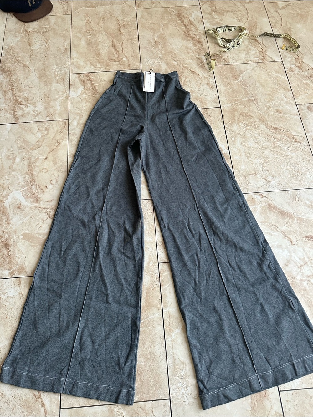 High-Rise Wide Leg Knit Pants — Charcoal Gray